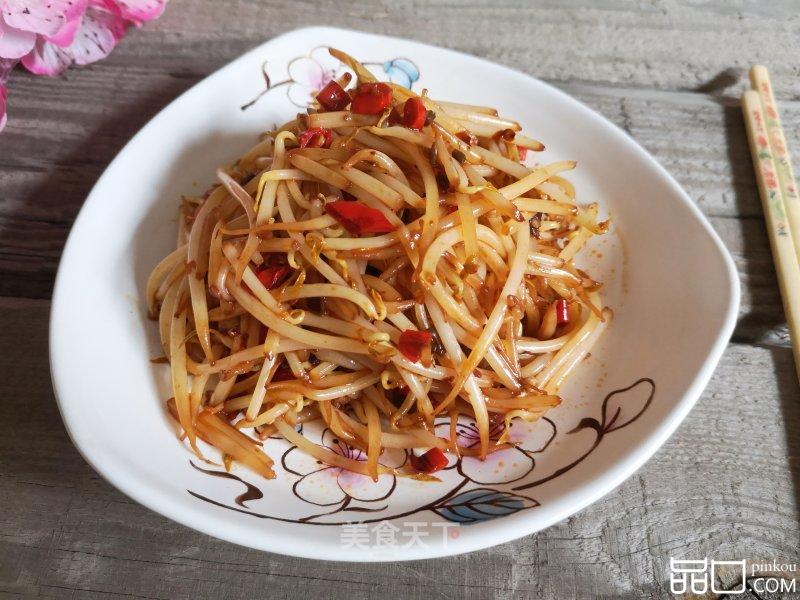 小红椒炒绿豆芽