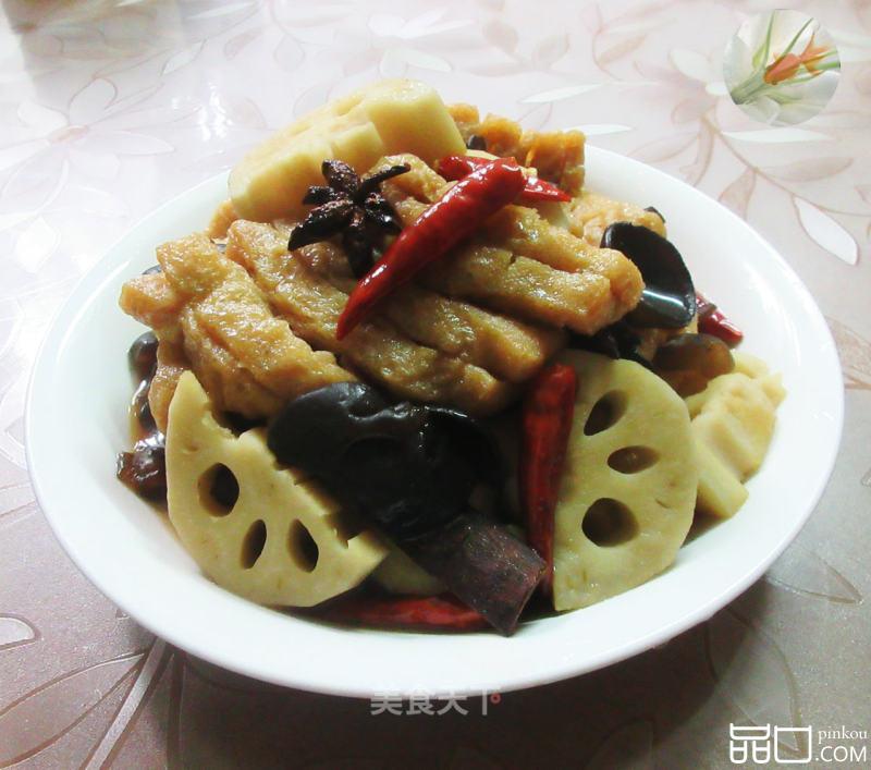 黑木耳莲藕烧兰花豆腐干