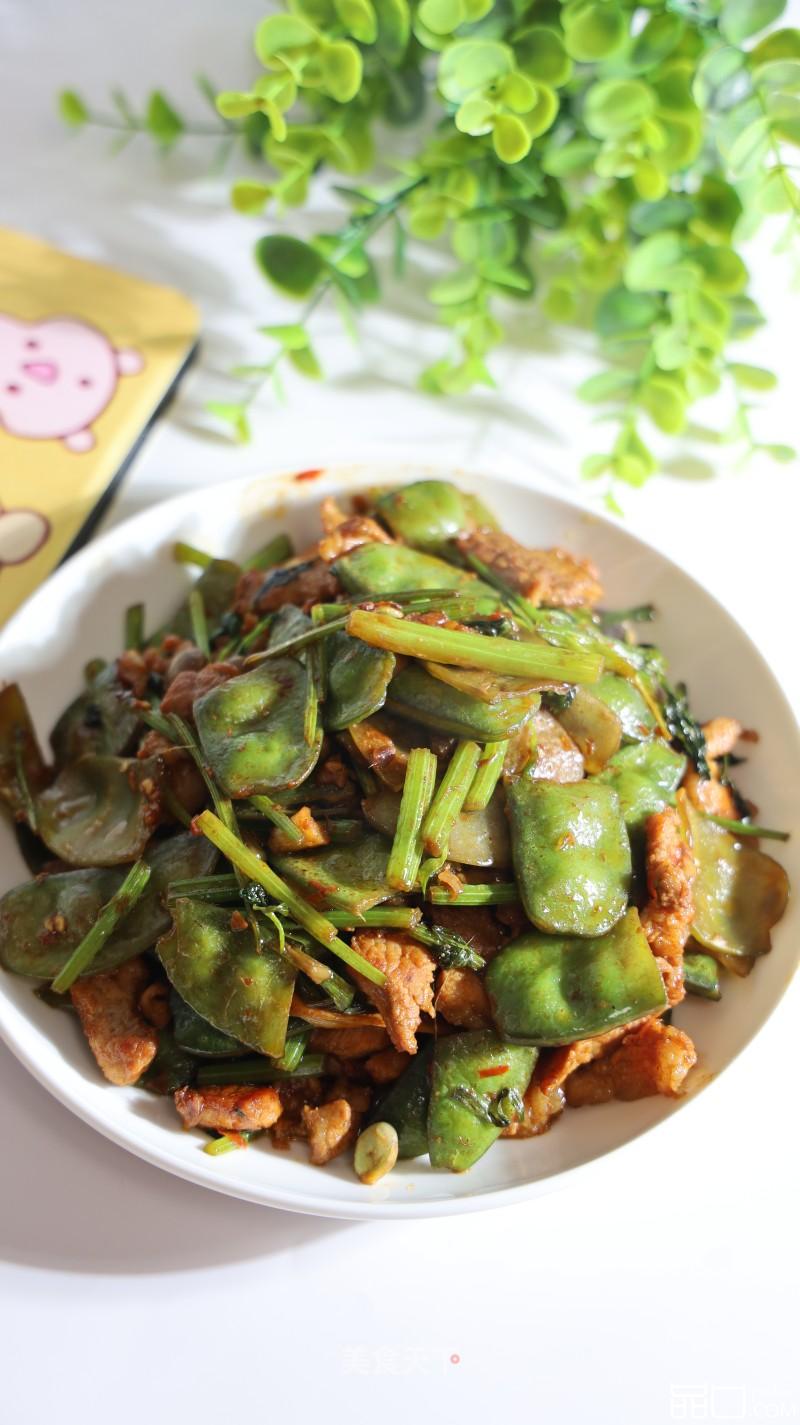 肉片炒扁豆芹菜