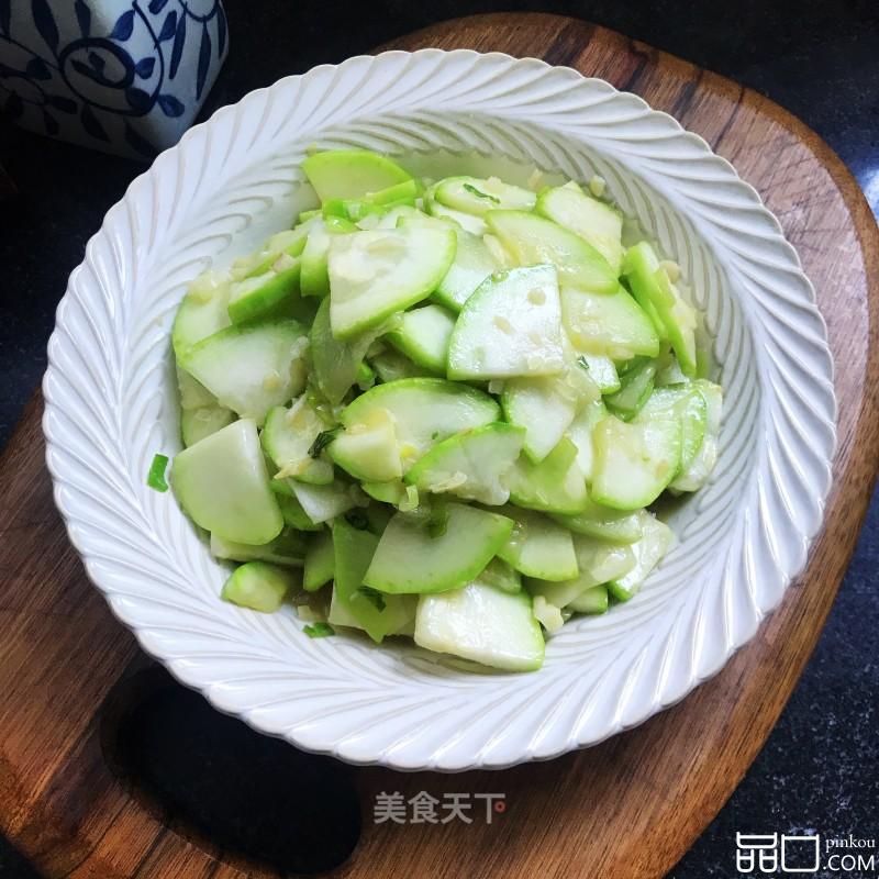 核桃油炒西葫芦