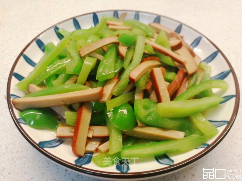 3分钟家常快手菜～青椒炒豆干丝
