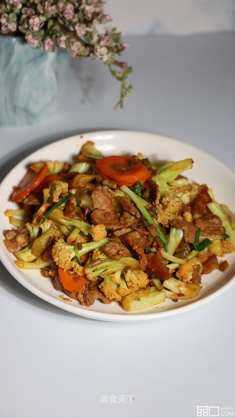 酸豆角花菜炒肉