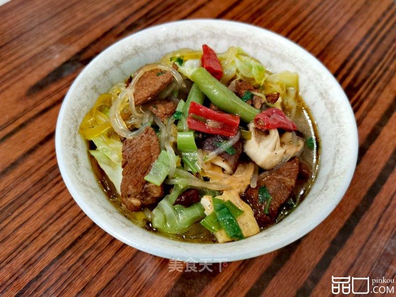 铁锅大烩菜