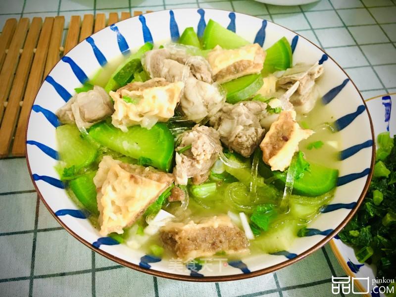 烩羊肉夹沙青萝卜