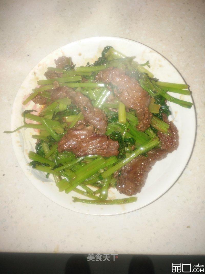 低脂高蛋白：芹菜炒牛肉