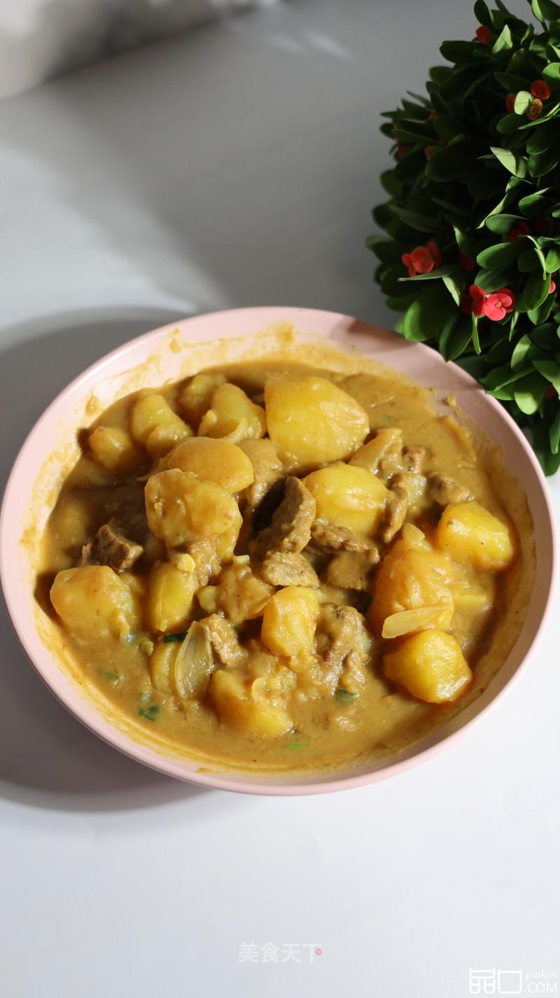 咖喱牛肉焖土豆