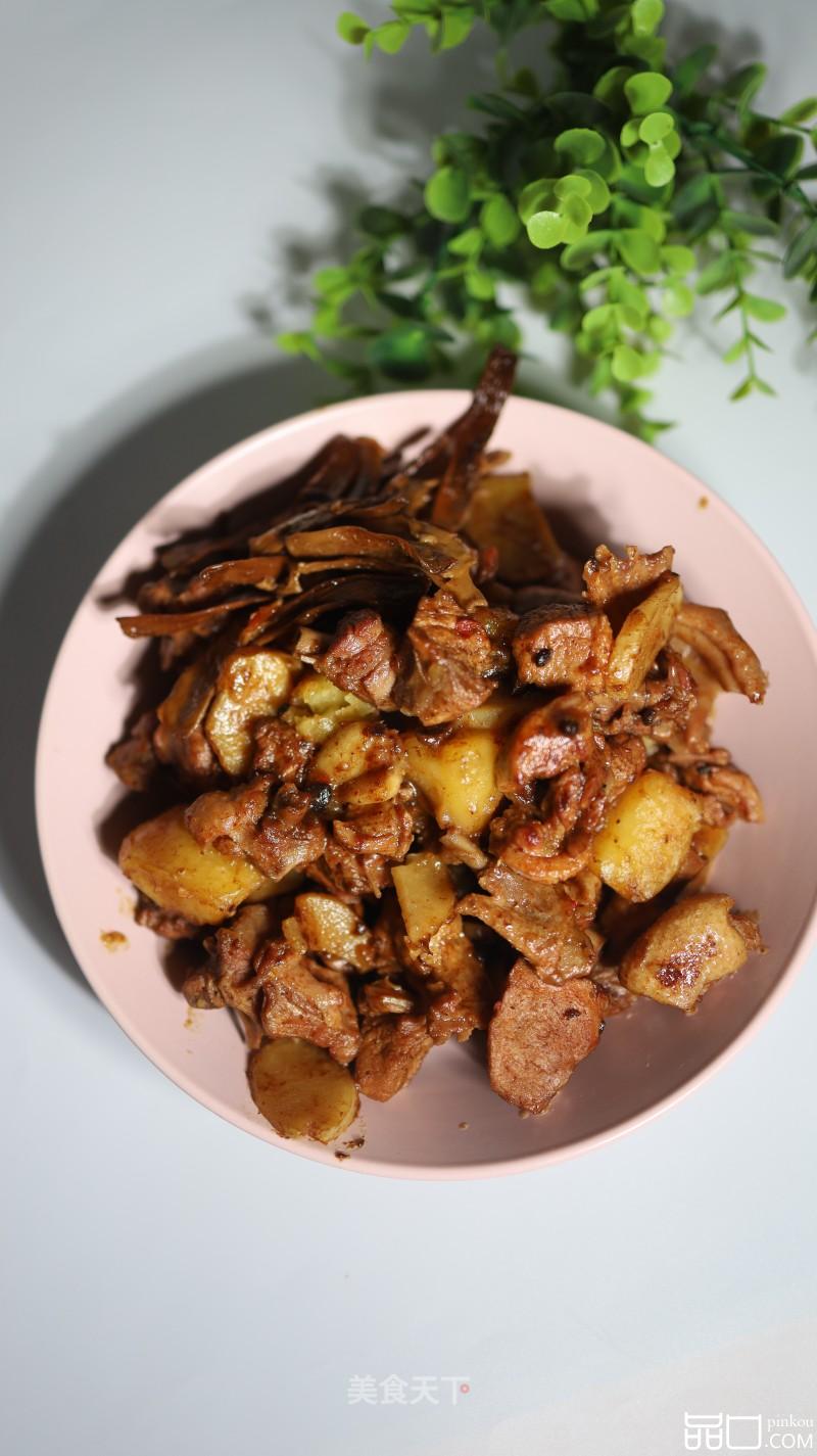 鸭肉焖土豆