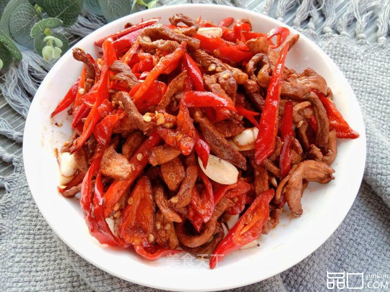红椒蒜粒炒肉