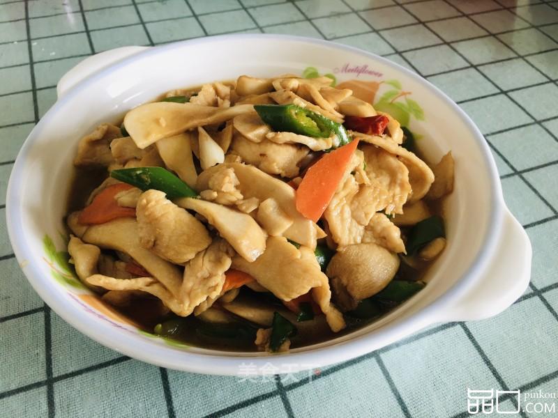 杏鲍菇炒鸡脯肉片