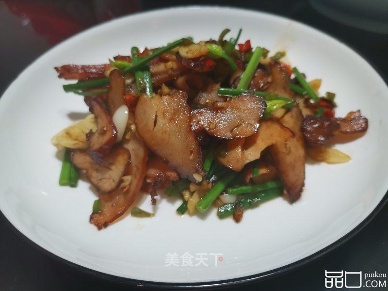 韭菜花炒鸡胸肉