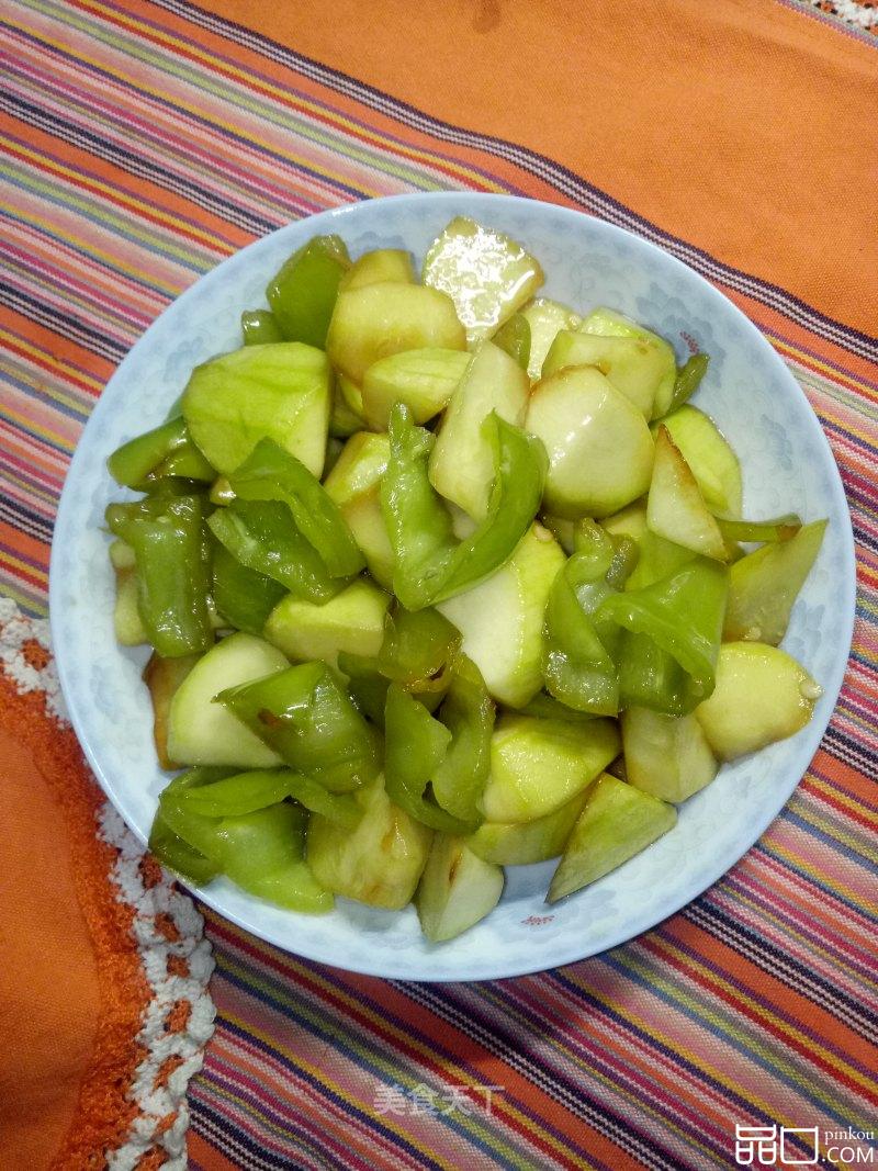 尖椒炒西葫芦