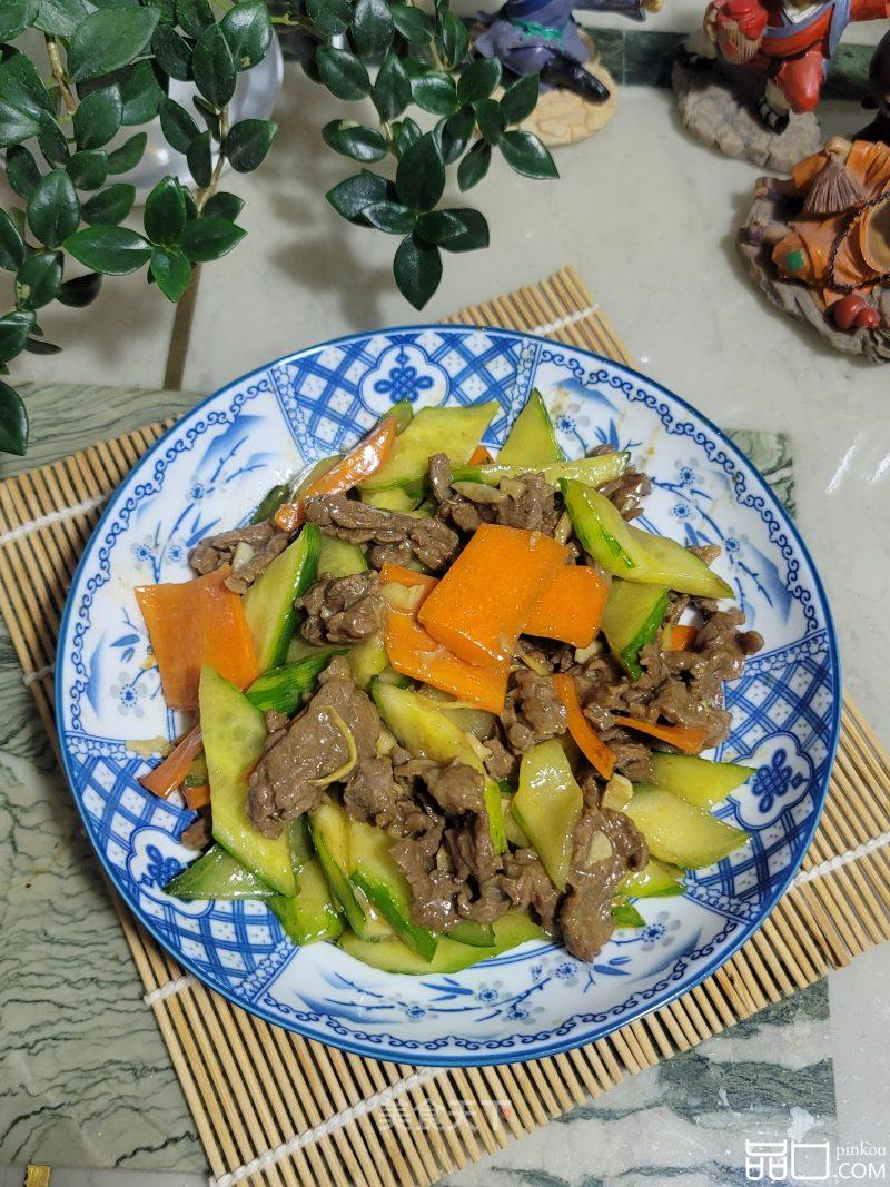 青瓜胡萝卜炒牛肉