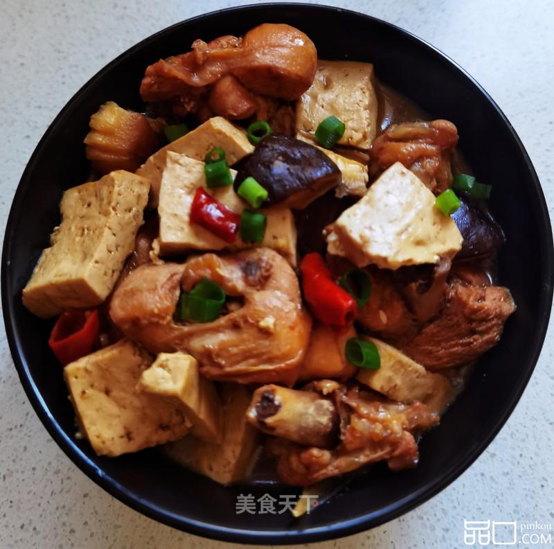 香菇豆腐炖鸡块
