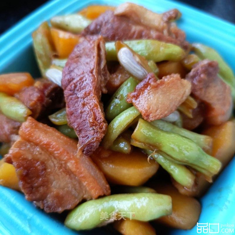 回锅肉炖芸豆土豆