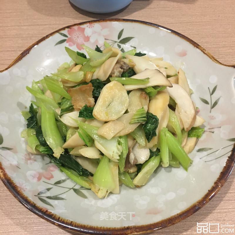 杏鲍菇炒白菜