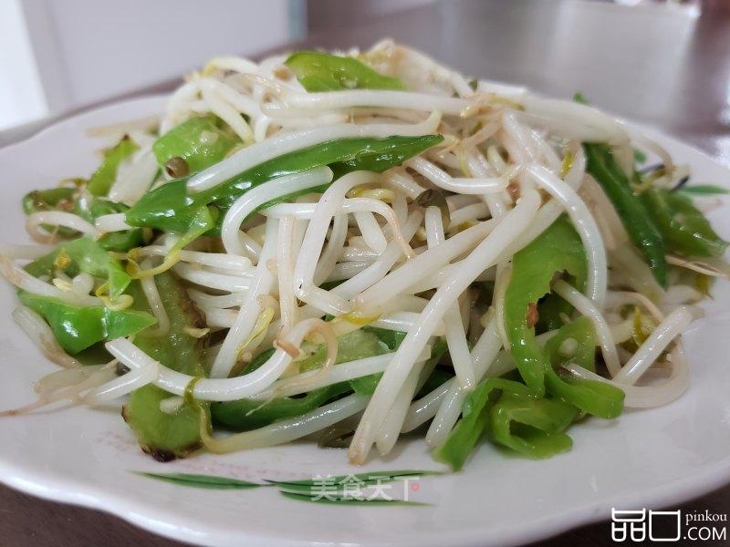 绿豆芽炒尖椒