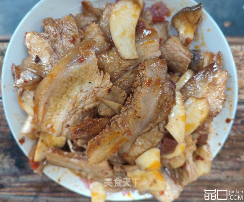 五花肉炒杏鲍菇