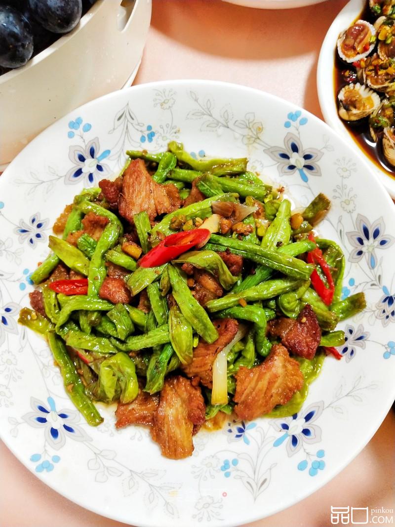 好吃又下饭的五花肉炒豆角