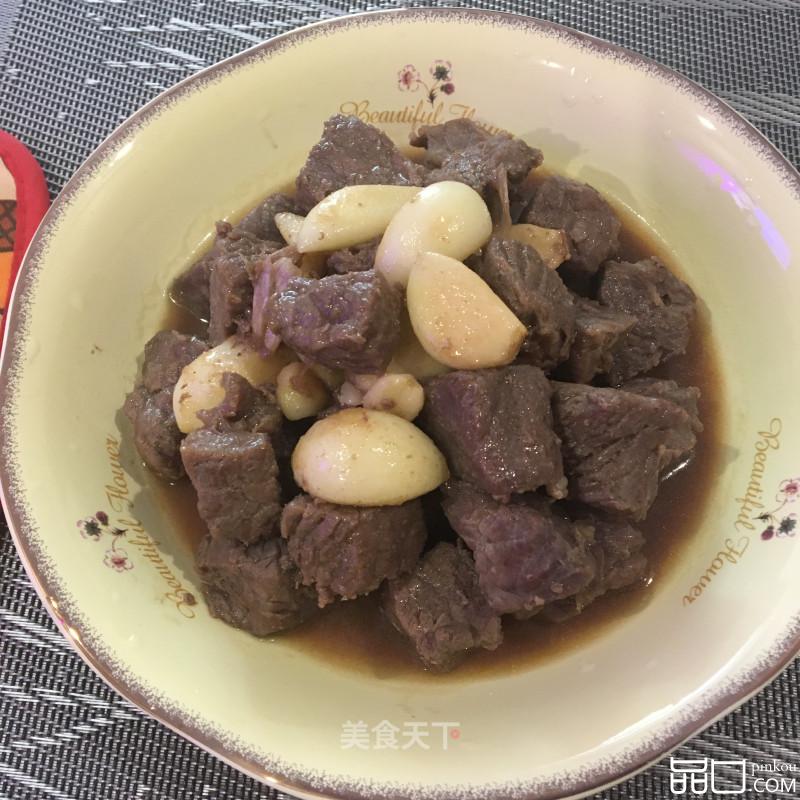 大蒜炒牛肉粒