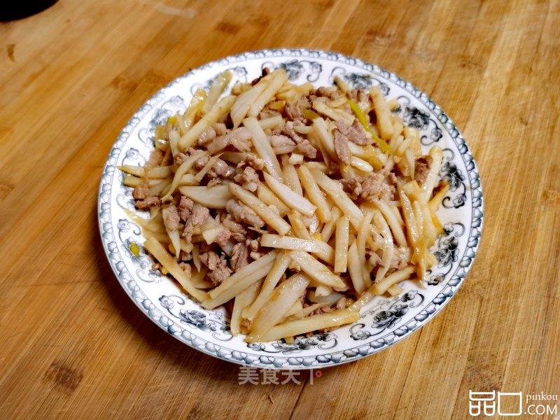 莲菜炒肉丝