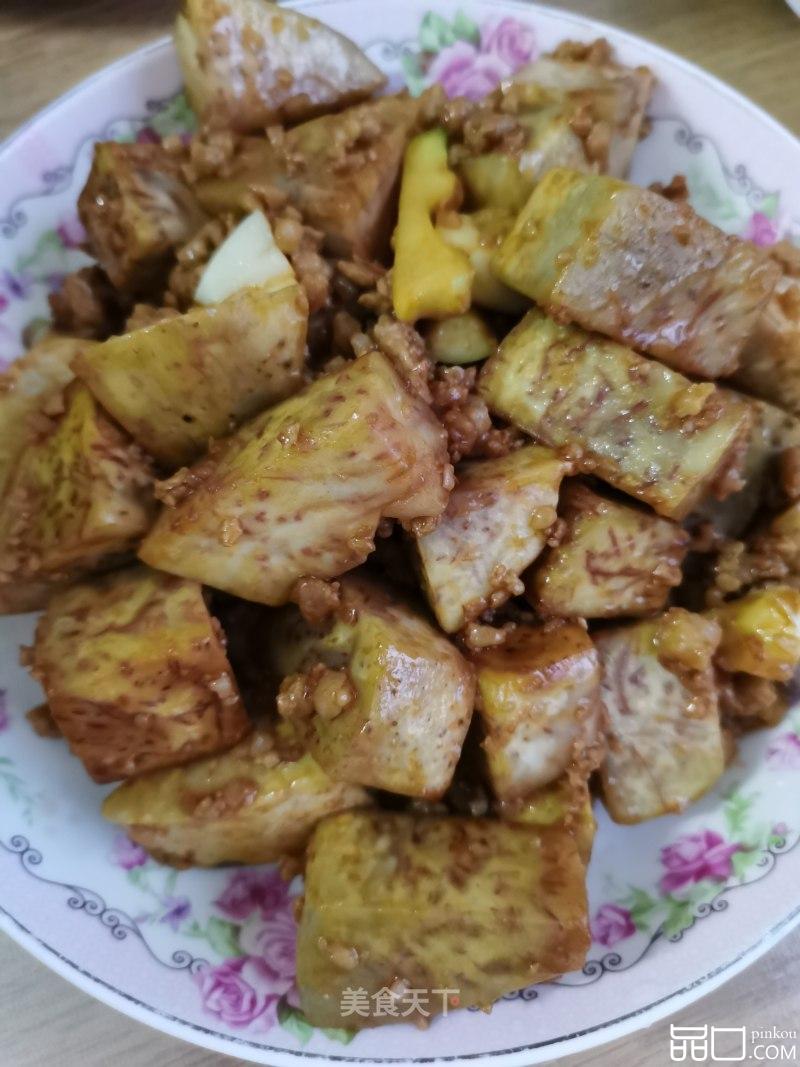 肉末焖芋头