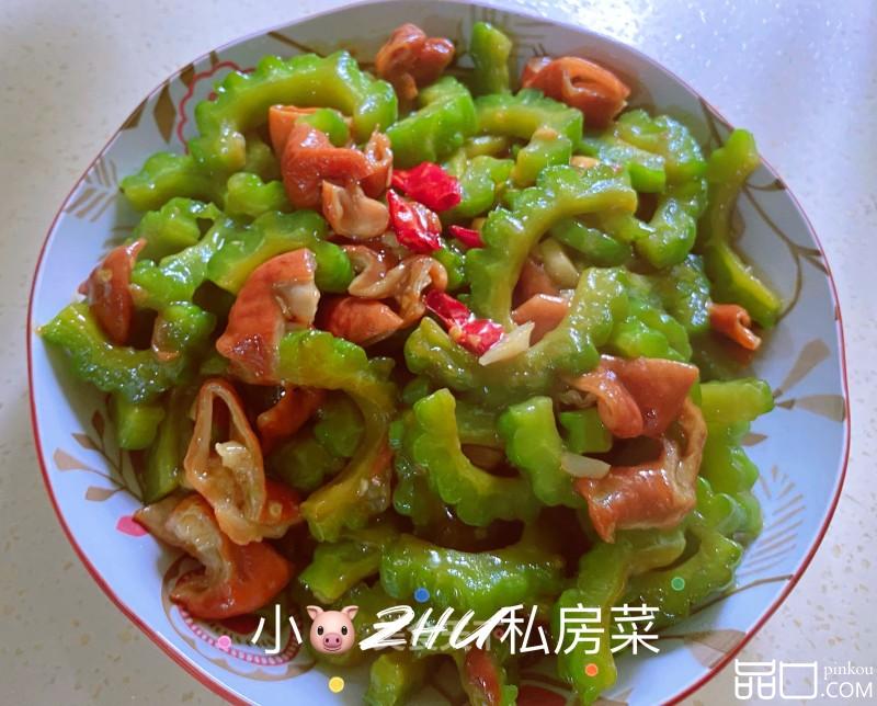 苦瓜炒肥肠