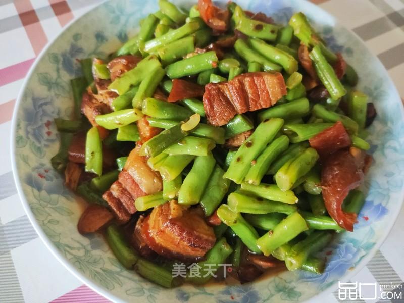 五花肉焖豆角