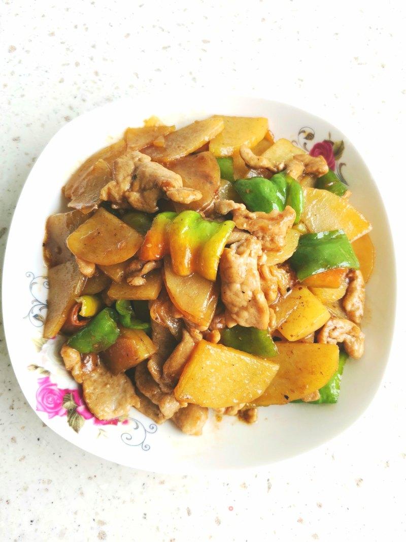 土豆辣椒炒肉