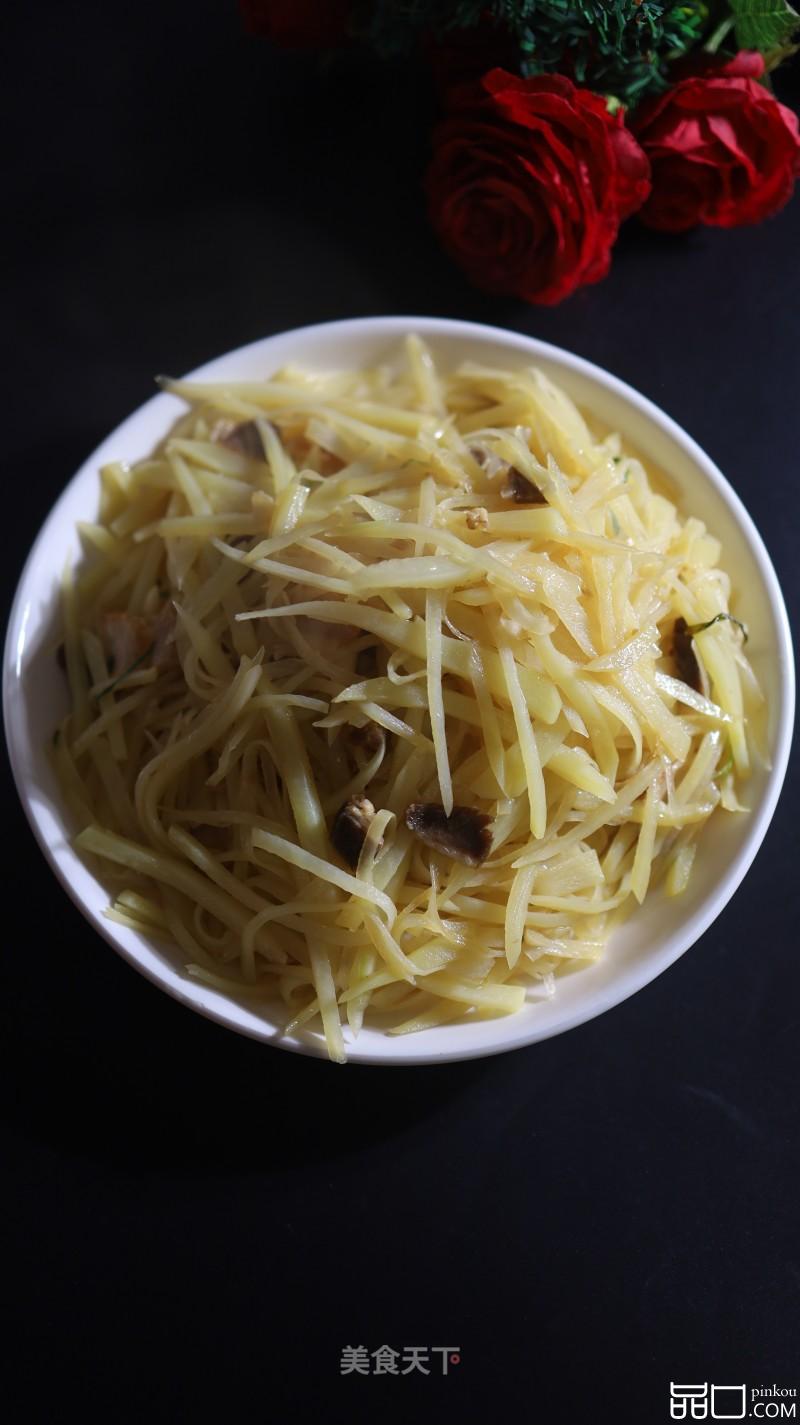 五花肉炒土豆丝