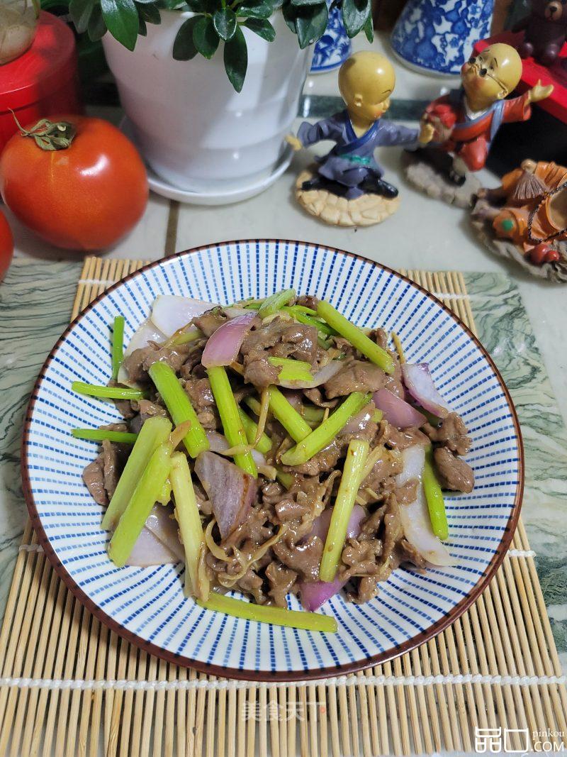 香芹洋葱炒羊肉