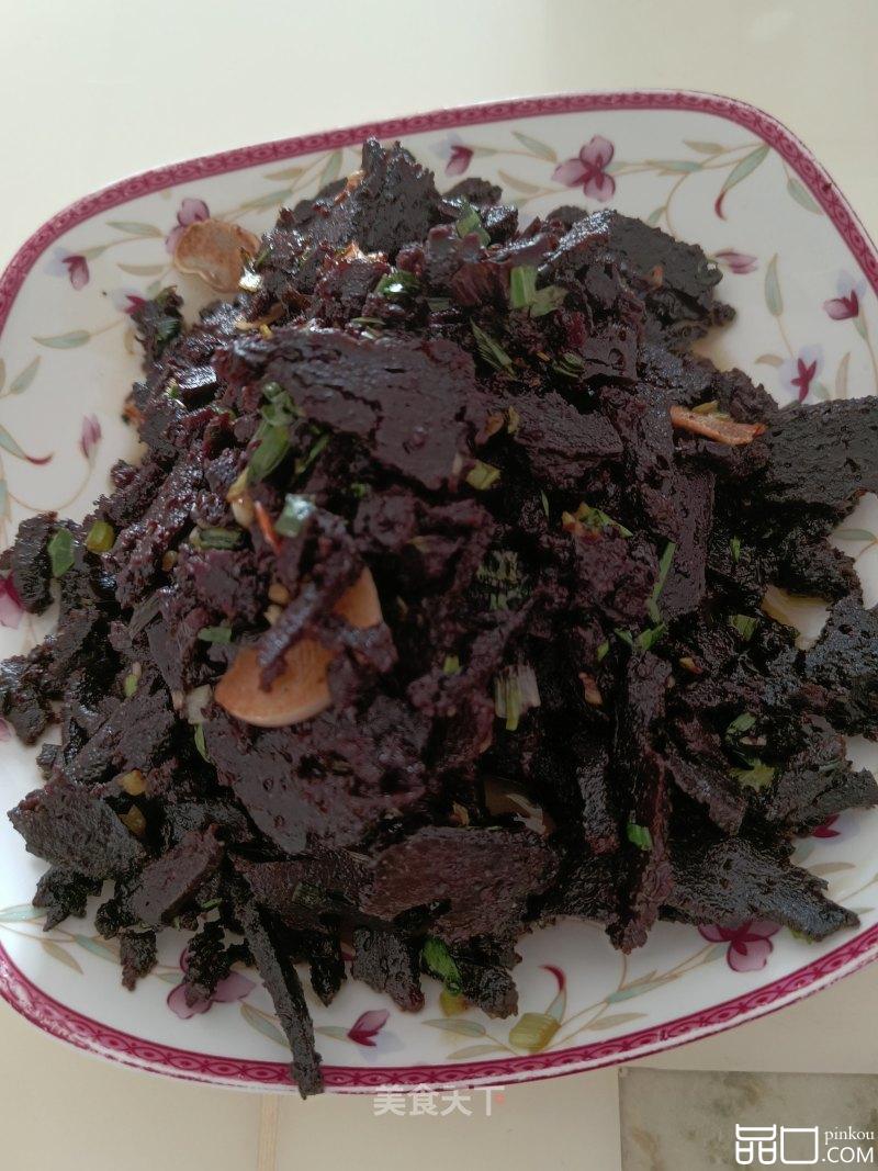 蒜香血粑