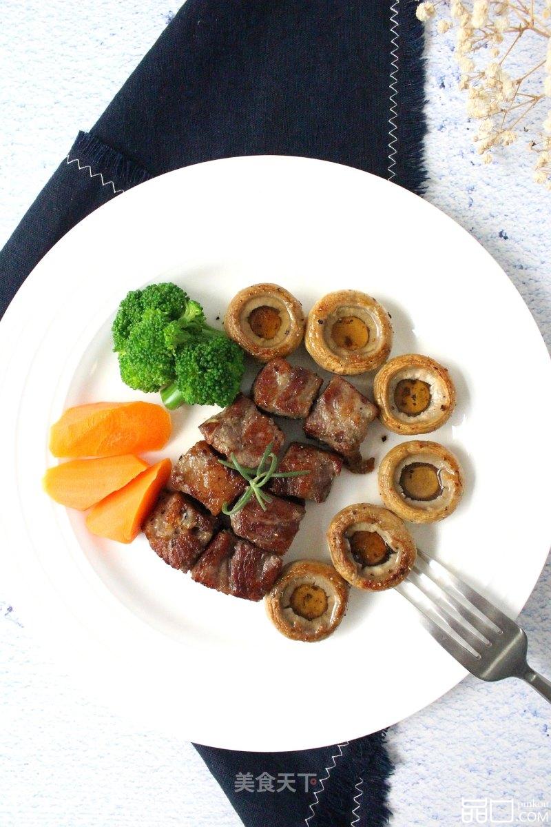 黑椒牛肉粒