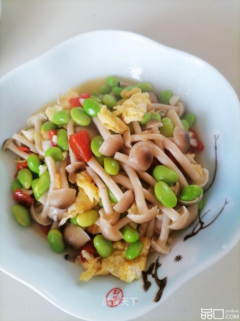 毛豆蟹味菇炒鸡蛋