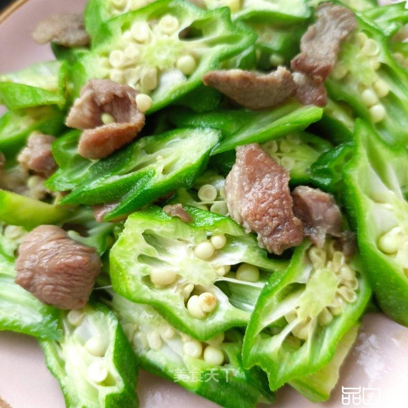 精肉炒秋葵