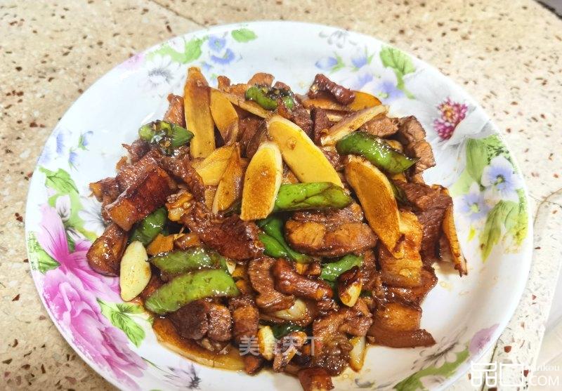 子姜炒回锅肉