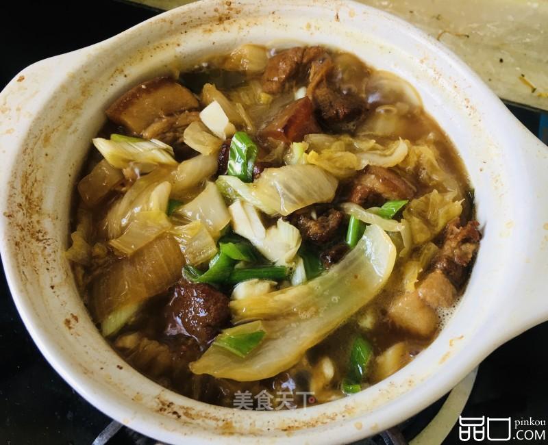 砂锅红烧肉炖酸菜
