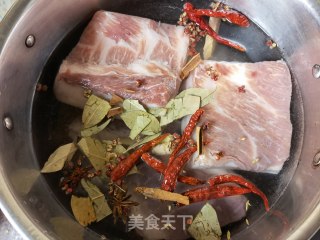 荷叶饼夹梅菜扣肉步骤2