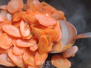 肉丝胡萝卜步骤4