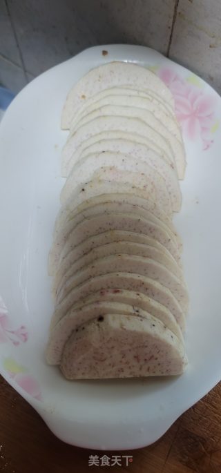 腊肉蒸芋头步骤2