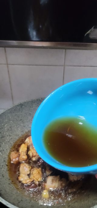 土豆香菇烧排骨步骤5