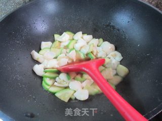 蚝油西葫芦鸡蛋白步骤7