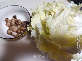五花肉炒娃娃菜步骤1