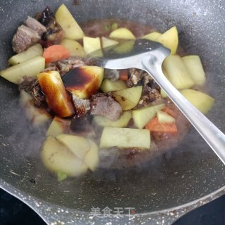 土豆烧牛腩步骤8