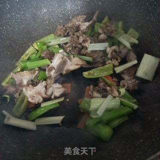 “羊肉”青辣椒炒羊头肉步骤7