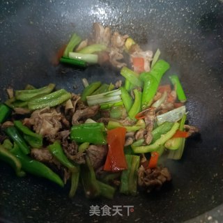 “羊肉”青辣椒炒羊头肉步骤9