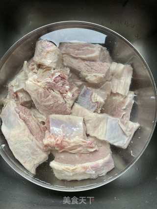 清汤牛腩步骤3
