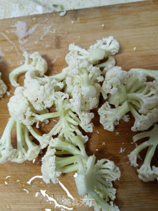 酱油花菜步骤1