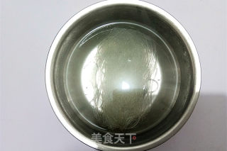 腊肠粉丝蒸金针菇步骤3
