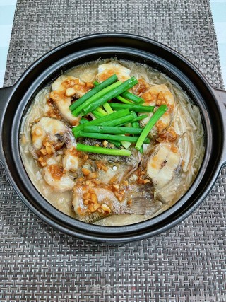 蒜蓉金针菇焗鲈鱼步骤17