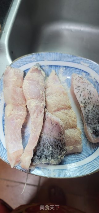 黄豆酱烧鱼腩步骤2